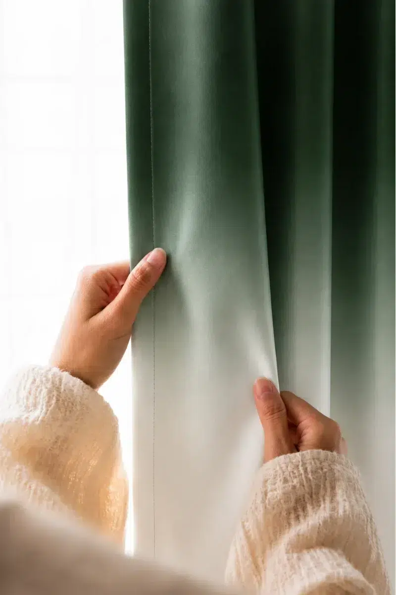 Gradient Curtains