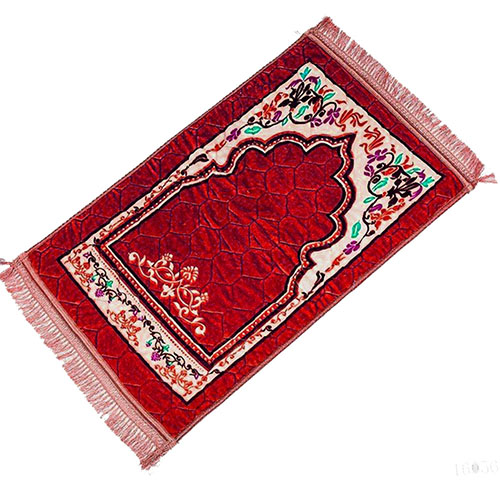 Traditional quilted prayer mats maroon