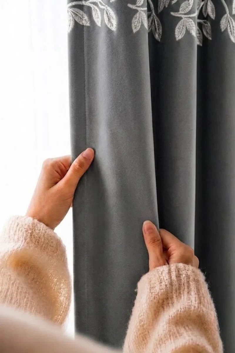 Luxury Velvet Curtains floral vine dg1