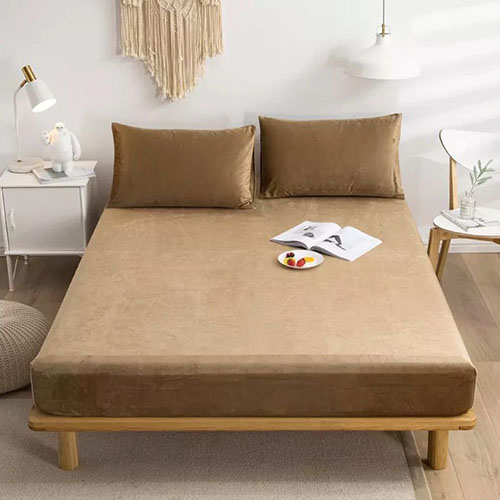 velvet-fitted-bed-sheet-light-brown