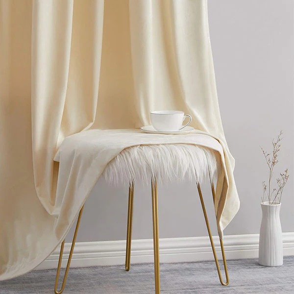 Luxury Velvet Curtains Cream1